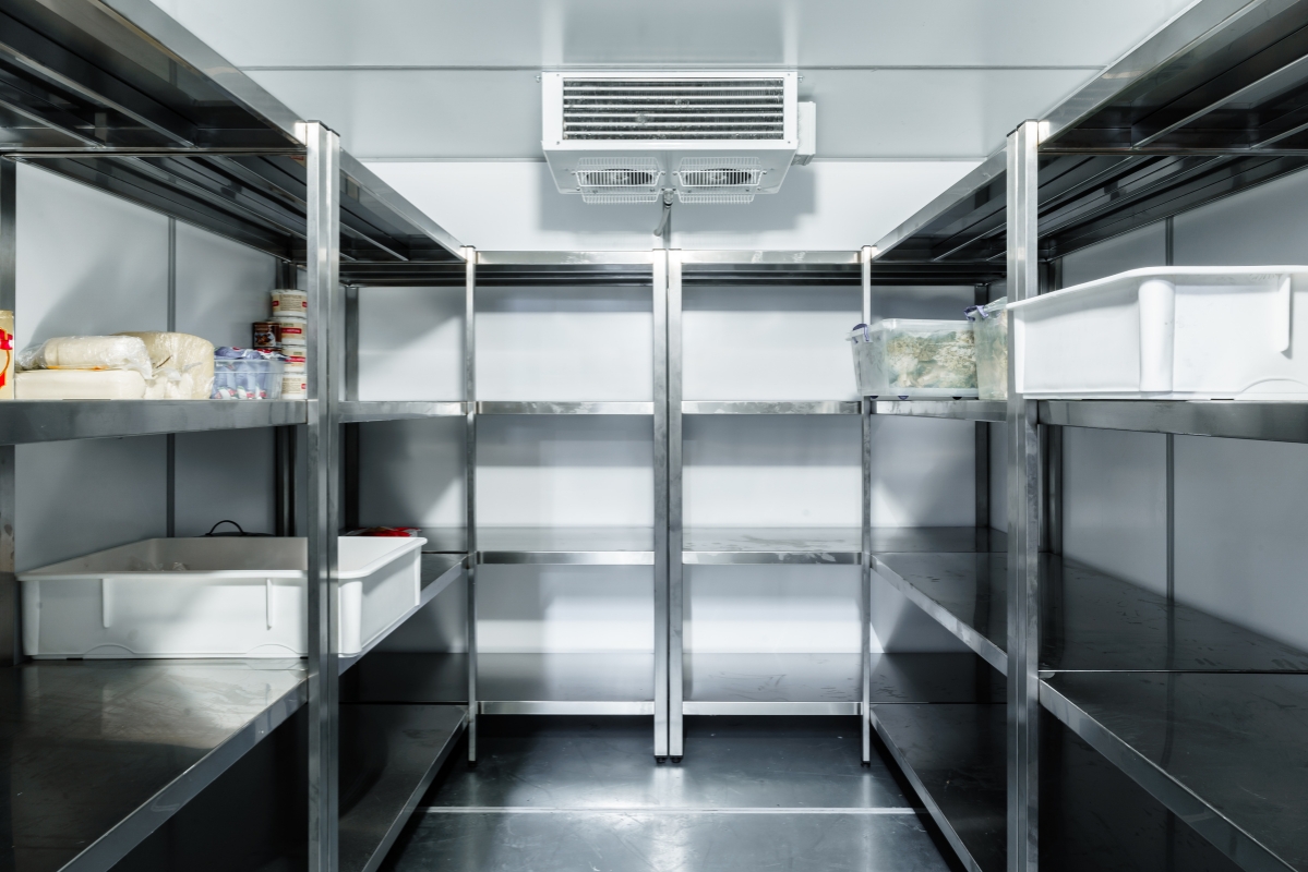 Restaurant refrigerated equipment